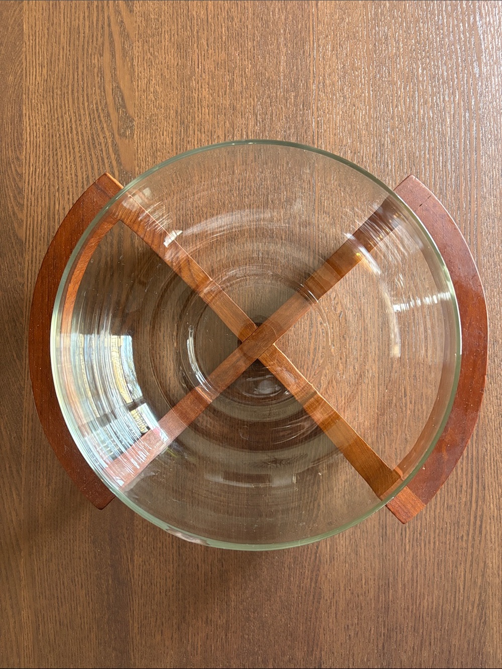 VINTAGE Gailstyn-Sutton - MCM Glass Serving Bowl Nestled in a Teak Wood Cradle - Picture 2 of 7